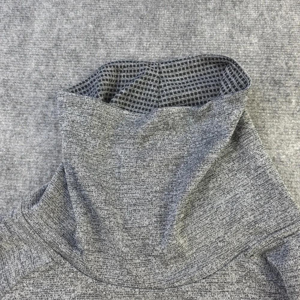 Nike Atlanta Falcons Loose Neck Shirt Adult Small Gray Solid‎ Long Sleeve
